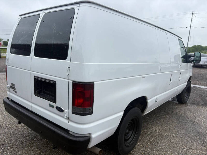 2011 Ford E-Series E-150