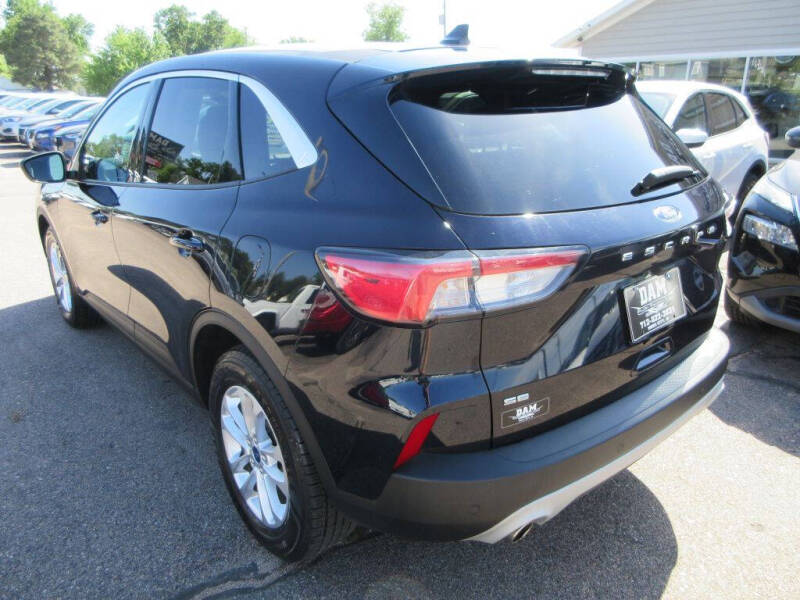 2021 Ford Escape SE