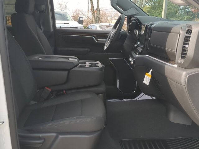 2026 GMC Sierra 1500 Elevation Standard