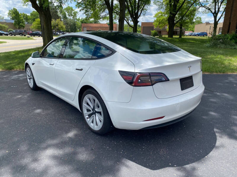 2021 Tesla Model 3 Standard Range Plus