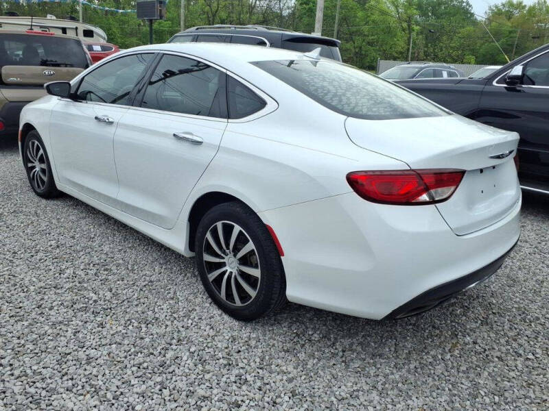 2017 Chrysler 200 Limited Platinum