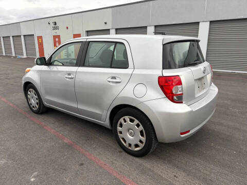 2010 Scion xD