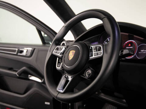 2023 Porsche Cayenne Turbo