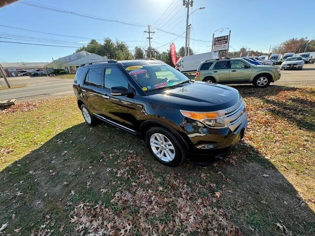 2013 Ford Explorer XLT photo 2