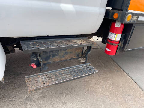 2005 Ford F-750 Super Duty