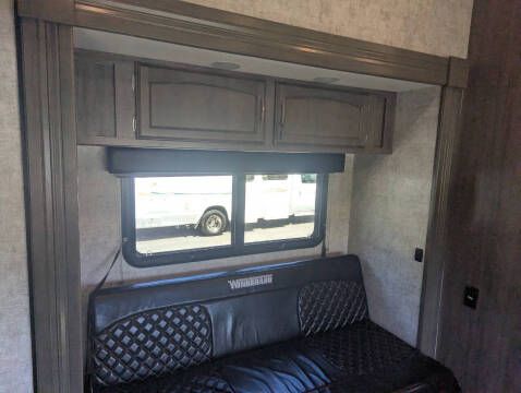 2017 Winnebago Spyder 28SC / 34ft
