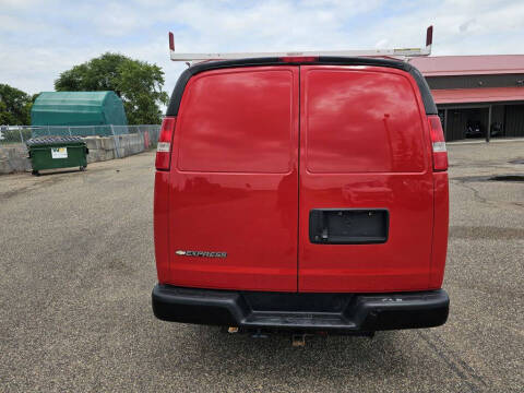 2019 Chevrolet Express 2500