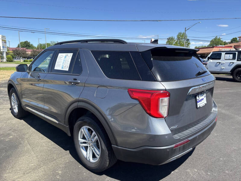 2024 Ford Explorer XLT