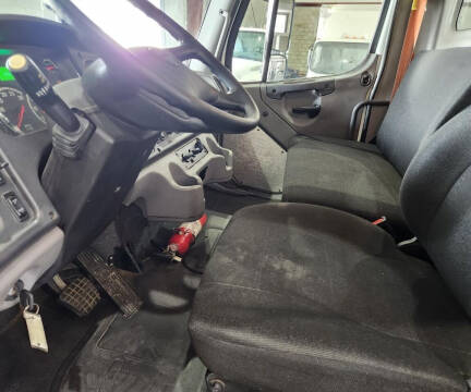 2016 Freightliner M2 106