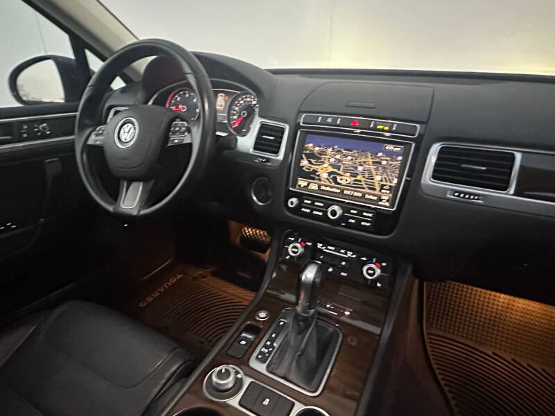 2015 Volkswagen Touareg TDI Lux