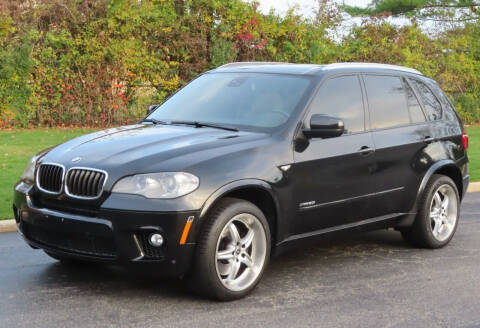 2012 BMW X5 for sale at Autotrend Specialty Cars in Lindenhurst NY