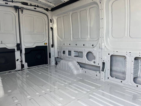 2025 Ford Transit 250