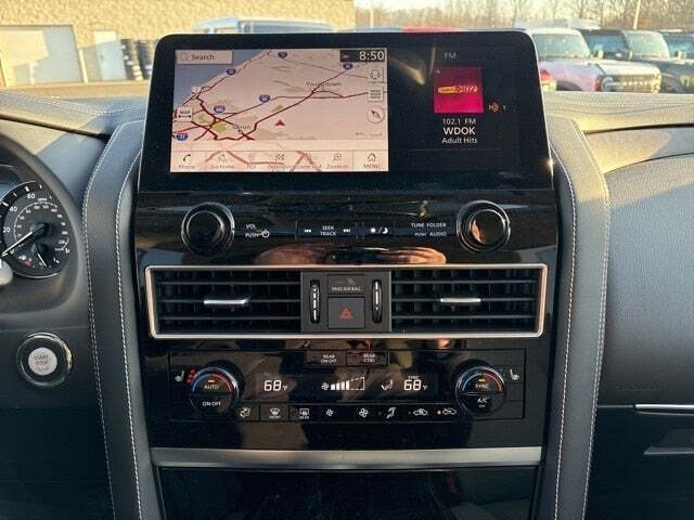 2023 Infiniti QX80 Premium Select