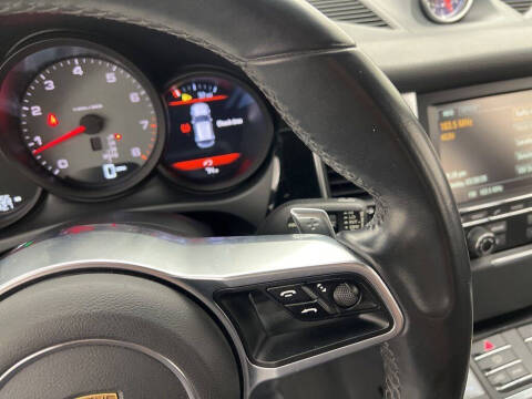 2016 Porsche Macan S
