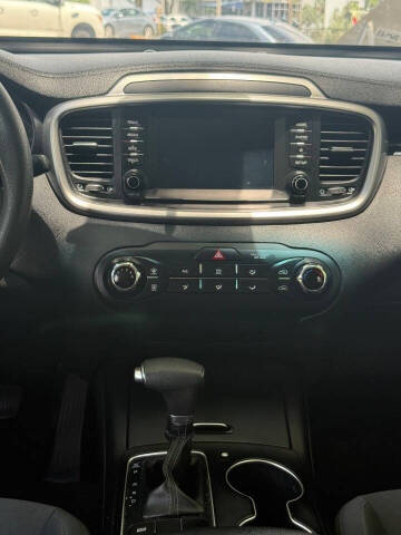 2019 Kia Sorento LX