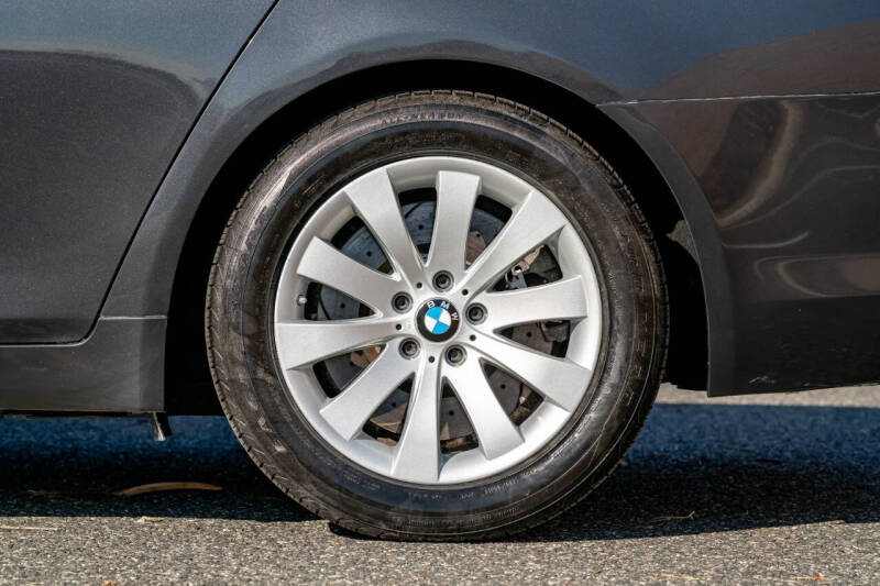 2011 BMW 7 Series 750Li xDrive