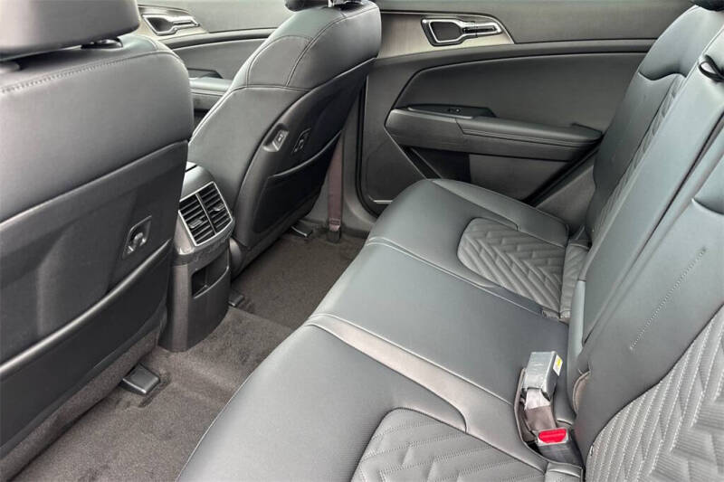 2026 Kia Sportage Plug-In Hybrid X-Line