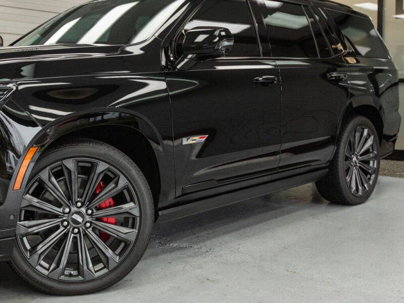 2025 Cadillac Escalade-V