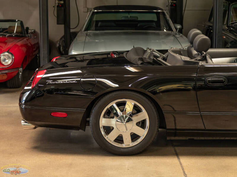 2002 Ford Thunderbird Deluxe