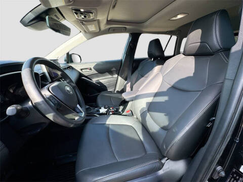 2024 Toyota Corolla Cross XLE