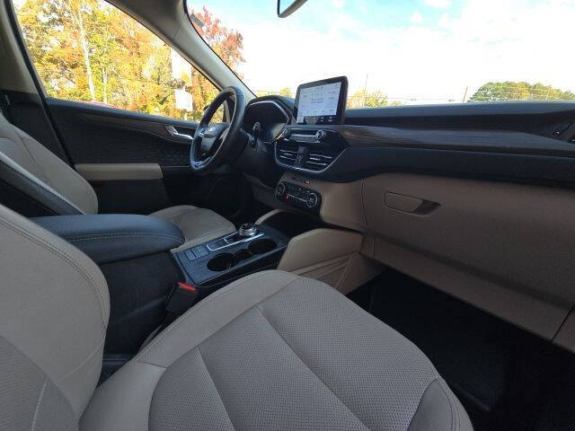 2020 Ford Escape Hybrid Titanium