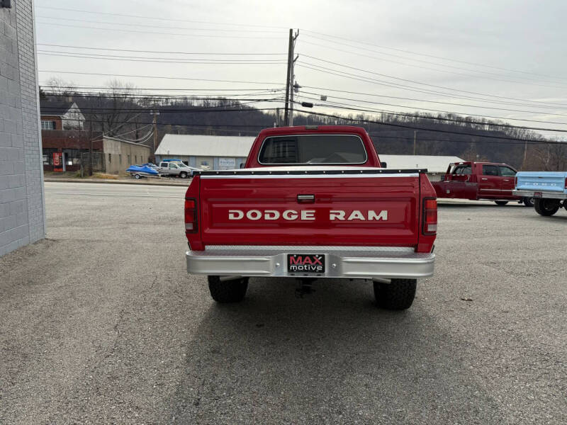 1987 Dodge RAM 100