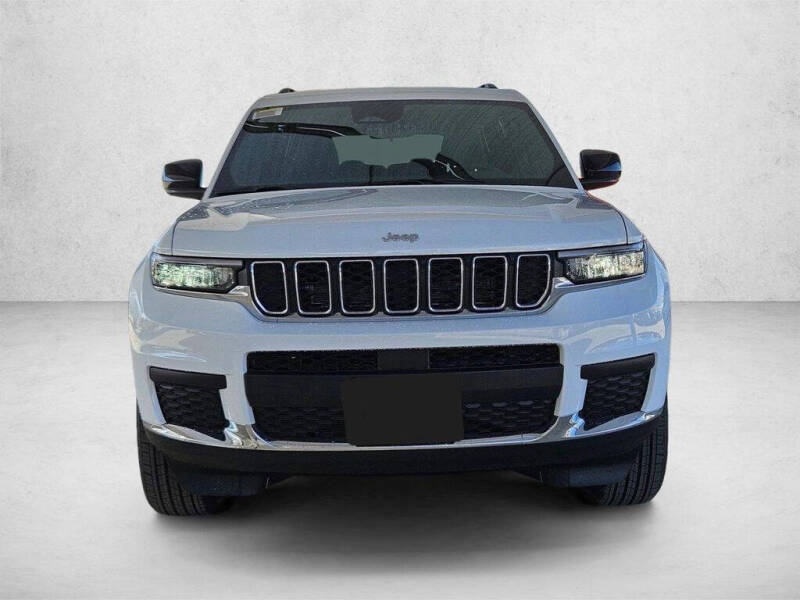 2026 Jeep Grand Cherokee Laredo