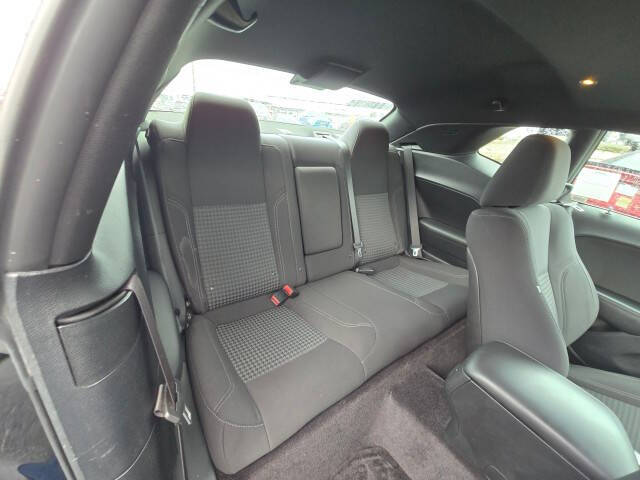 2017 Dodge Challenger SXT