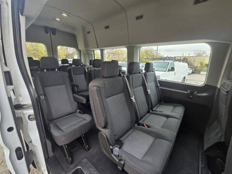 2022 Ford Transit 350 XLT
