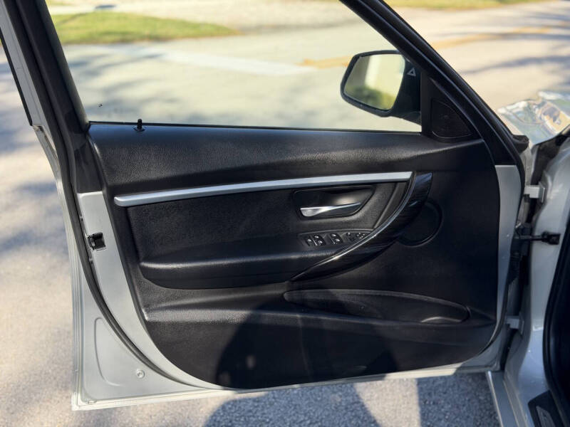 2018 BMW 3 Series 330i