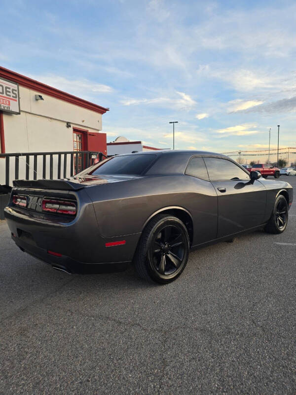 2018 Dodge Challenger SXT
