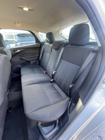 2017 Ford Focus SE