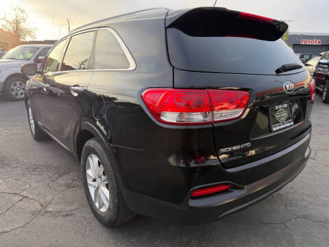 2016 Kia Sorento LX V6