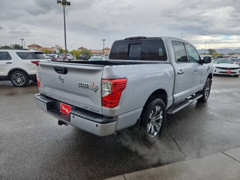 2017 Nissan Titan SV