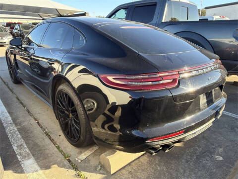 2019 Porsche Panamera