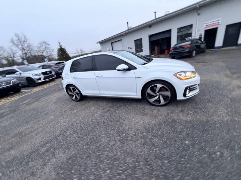 2020 Volkswagen Golf GTI S