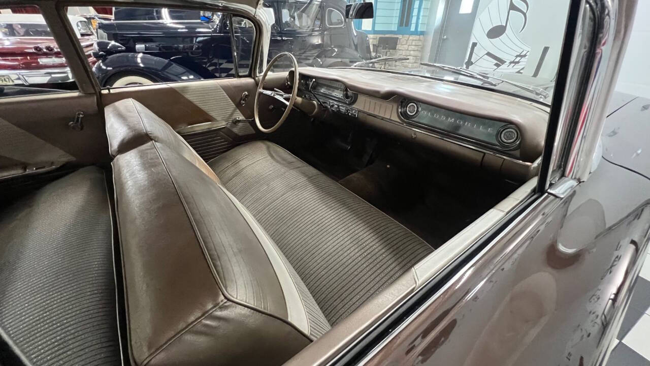 1960 Oldsmobile Eighty-Eight 7