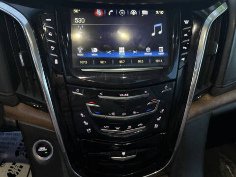 2017 Cadillac Escalade ESV Premium Luxury