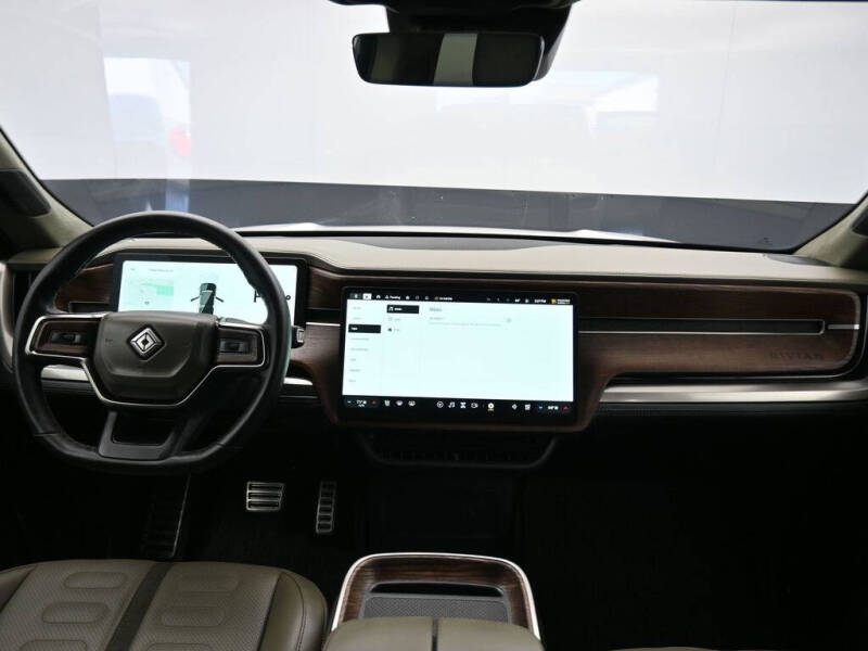 2023 Rivian R1S Launch Edition