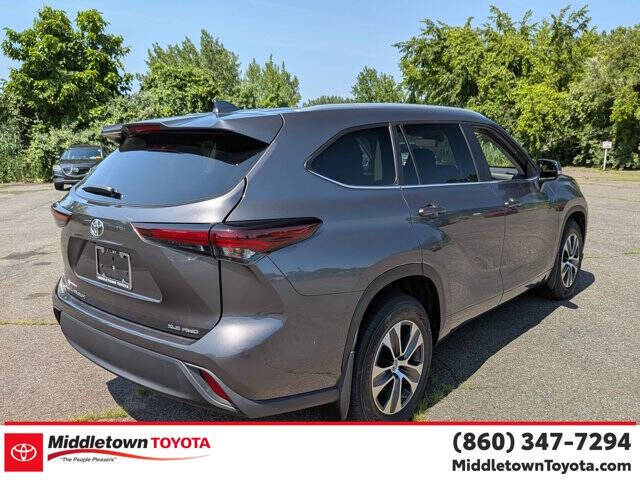 2024 Toyota Highlander XLE