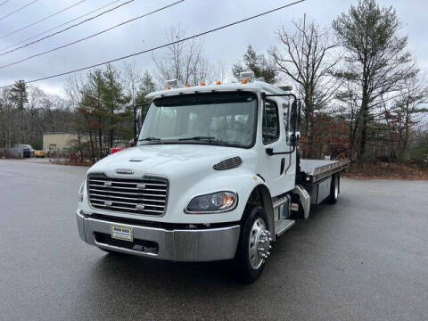 2019 Freightliner M2 106