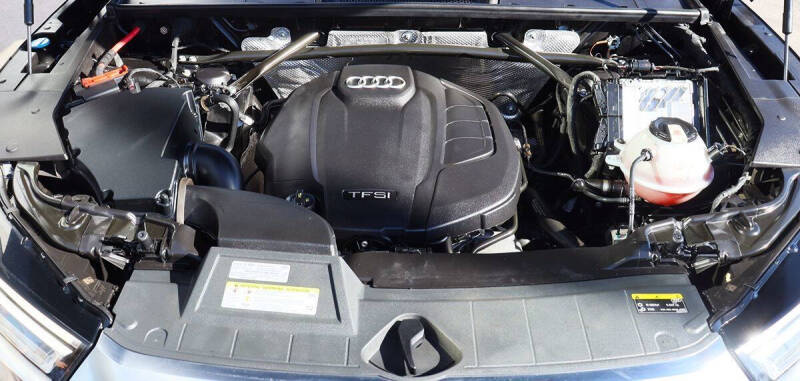 2020 Audi Q5 quattro Titanium Premium 45 TFSI