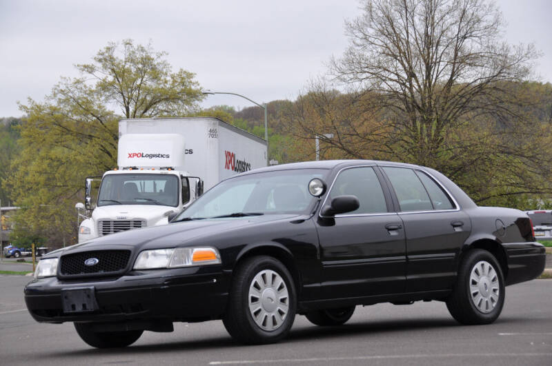 2011 Ford Crown Victoria For Sale ®