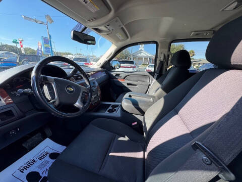 2011 Chevrolet Avalanche LS