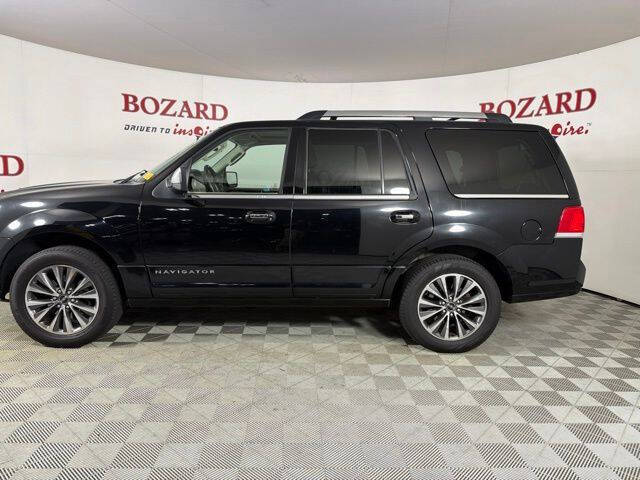2017 Lincoln Navigator Select