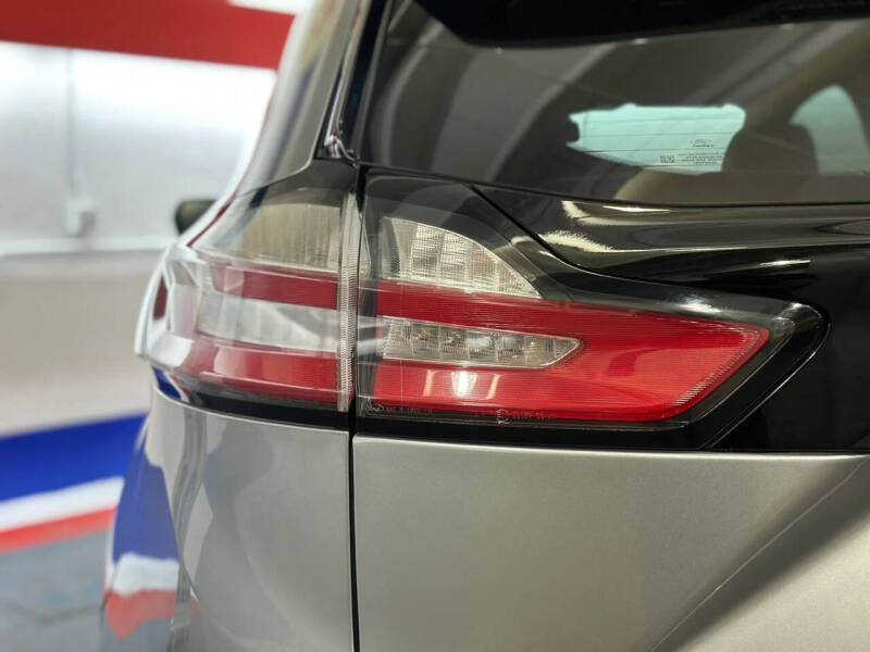 2021 Ford Edge Titanium