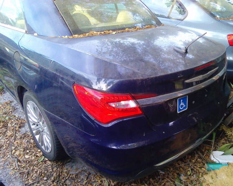 2013 Chrysler 200 Limited