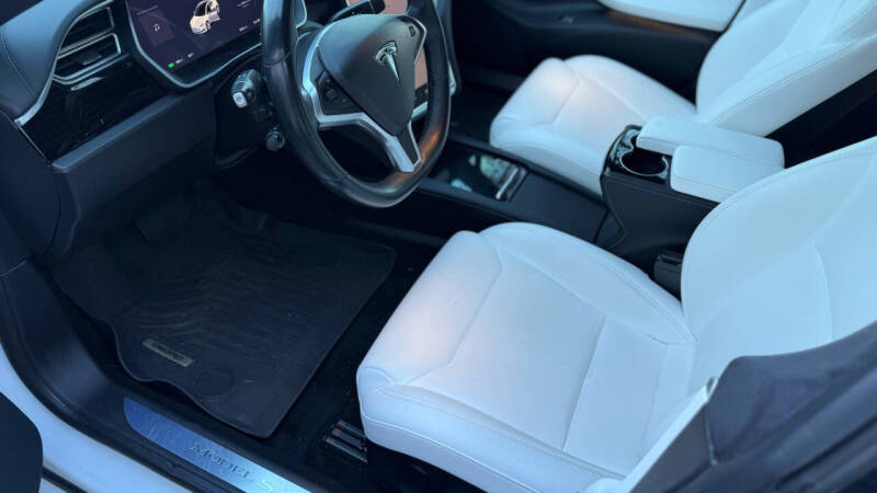 2018 Tesla Model S 75D