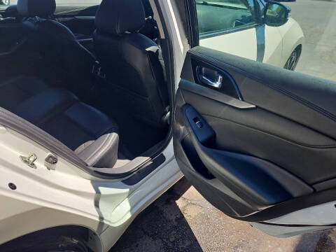 2017 Nissan Maxima 3.5 SR