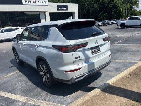 2025 Mitsubishi Outlander SE